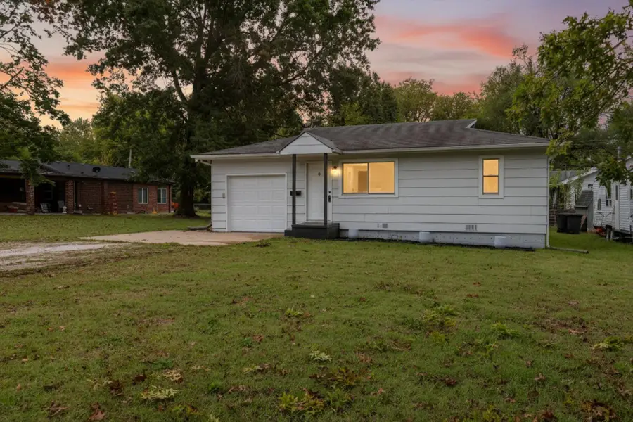 2750 W Walnut Street, Springfield, MO 65802 - #2
