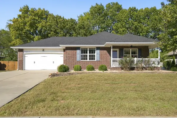 3237 E Bradford Street, Republic, MO 65738