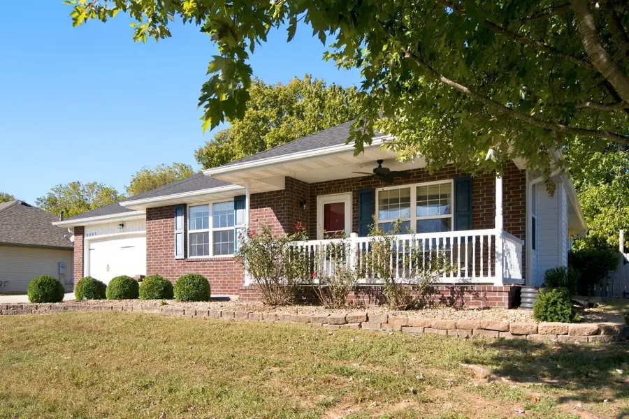 3237 E Bradford Street, Republic, MO 65738 - #2
