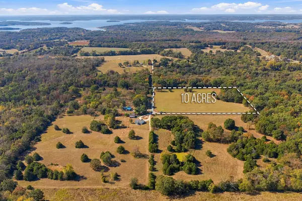 000 E 1650 Road, Stockton, MO 65785