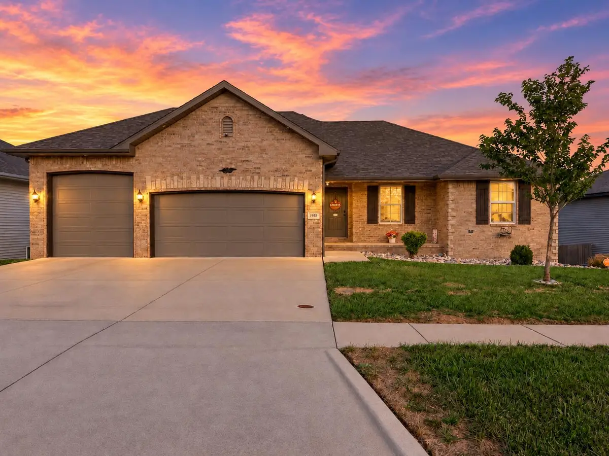 1938 S Lullwood Avenue, Springfield, MO 65802 - #1