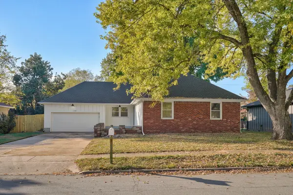 1148 E Woodland Street, Springfield, MO 65807