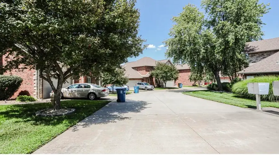 2335 W Chesterfield Street # 2335-B, Springfield, MO 65807 - #3