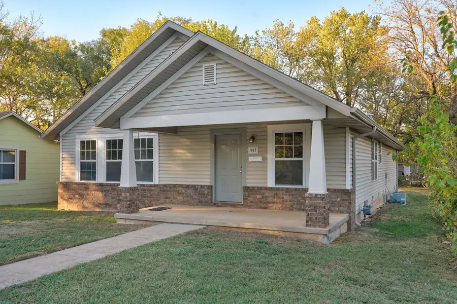1417 W Thoman Street, Springfield, MO 65803 - #3