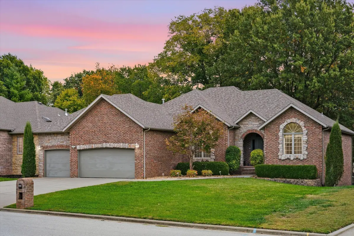 5058 S Burrows Avenue, Springfield, MO 65810 - #1