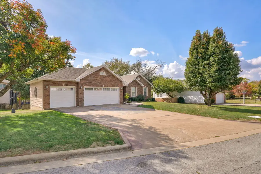 3660 E Bowman Street, Springfield, MO 65809 - #2