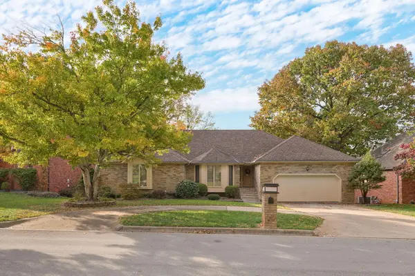 2032 E Briar Street, Springfield, MO 65804