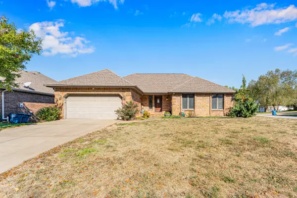 1385 W Evans Street, Springfield, MO 65810