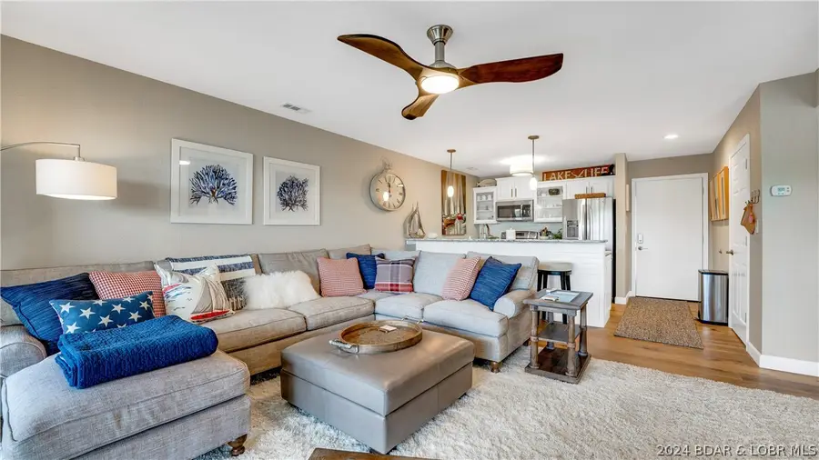 814 Indian Pointe #814, Osage Beach, MO 65065 - Image #2