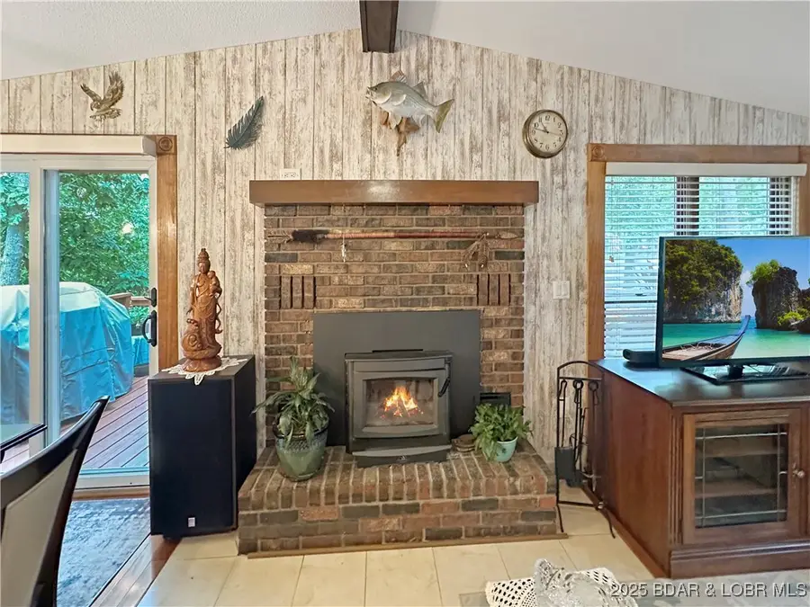 29508 Easy Street, Edwards, MO 65326 - Image #3