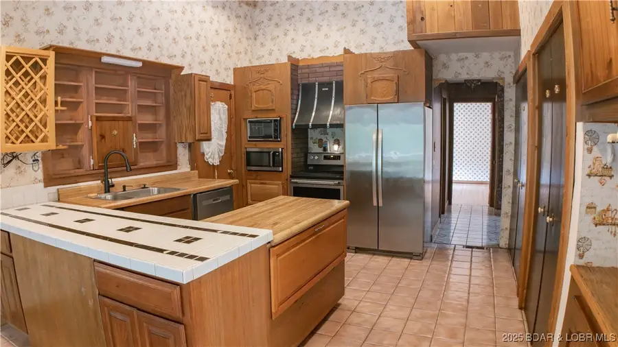 32632 Matsushita Place, Edwards, MO 65326 - Image #3