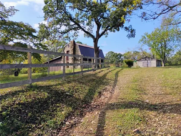 12375 Blue Jay Road, Crocker, MO 65452