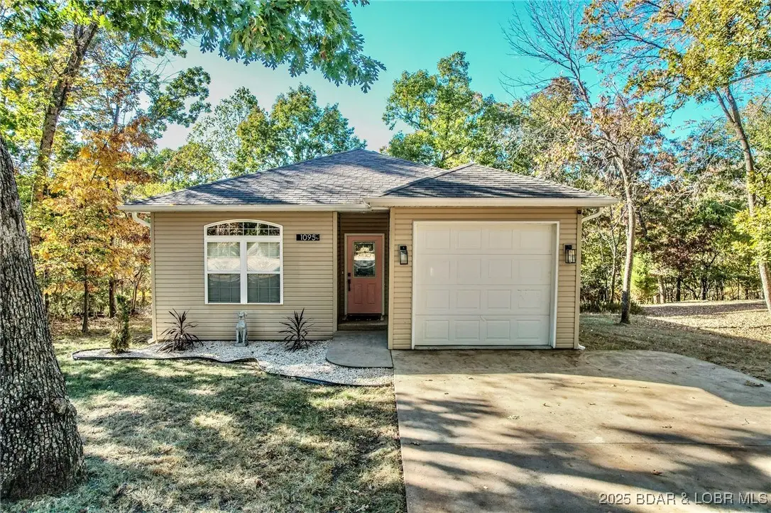 1095 Cherokee Road, Lake Ozark, MO 65049 - Image #1