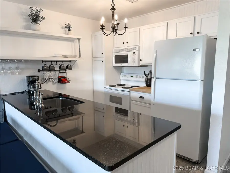 123 Barba Le Lane #1B, Lake Ozark, MO 65049 - Image #3