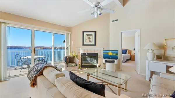 320 Regatta Bay Circle #4A, Lake Ozark, MO 65049