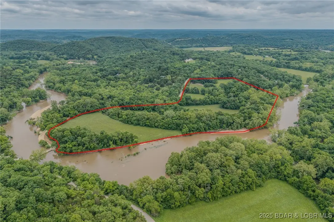 4506 Tunnel Dam Road, Macks Creek, MO 65786 - Image #1