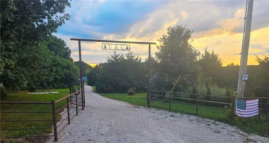 111 Manning Drive, Eldon, MO 65026 - Image #2