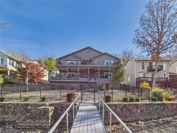 637 Castle Garden Road, Sunrise Beach, MO 65079