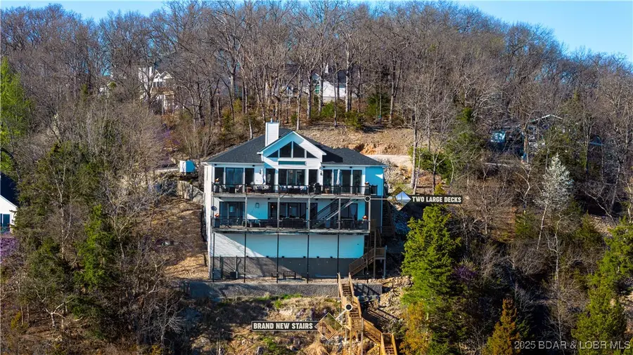 820 Palisades Drive, Village Of Four Seasons, MO 65049 - Image #2