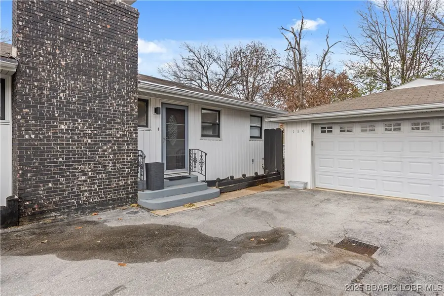 180 Borders Drive, Lake Ozark, MO 65049 - Image #3