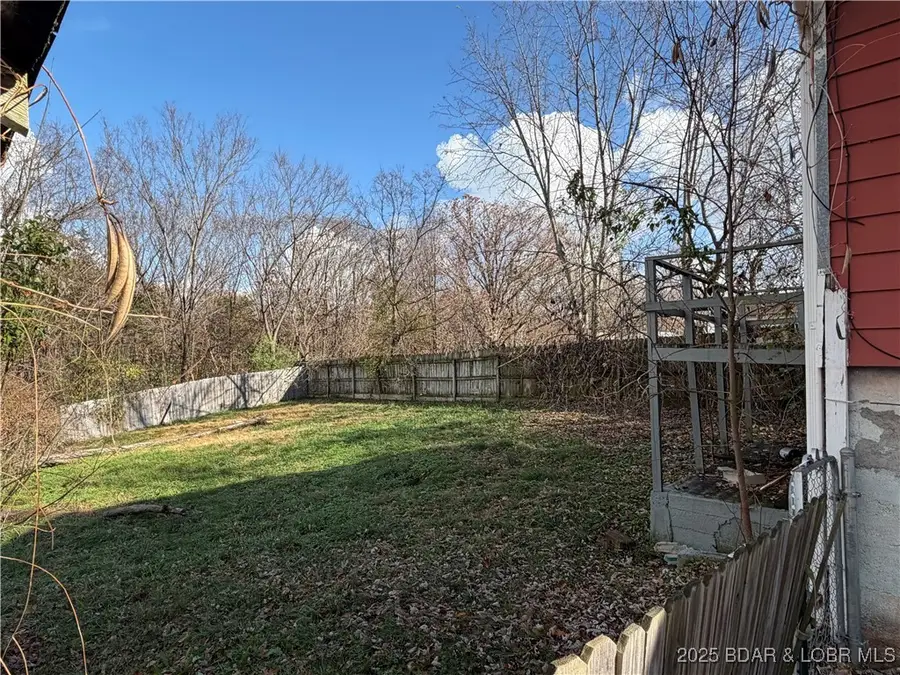 54 Wilkerson Avenue, Camdenton, MO 65020 - Image #2