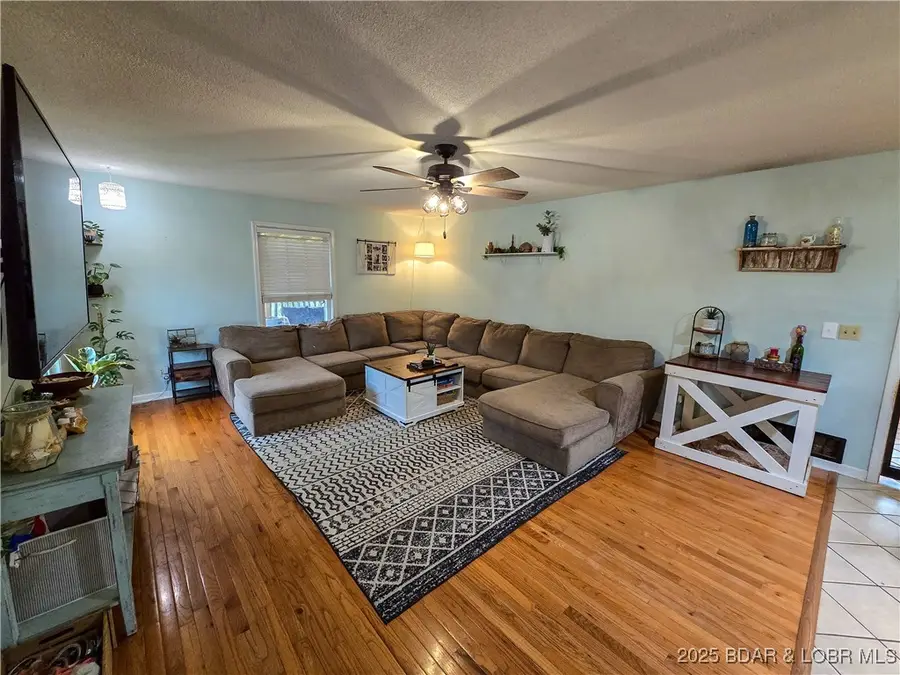 11237 Wildwood Dr, Versailles, MO 65084 - Image #3