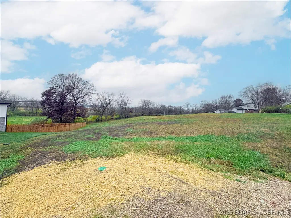Lot 9 W Bourbon Street, Eldon, MO 65026 - Image #1