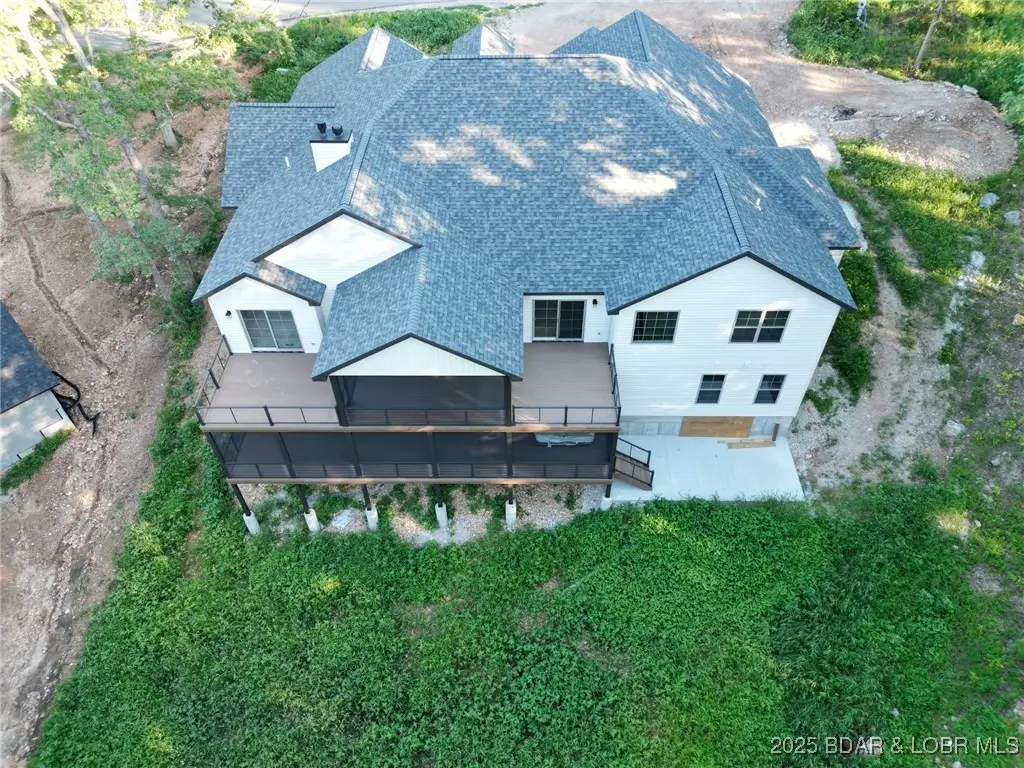 195 Oakmont Avenue, Lake Ozark, MO 65049 - Image #1