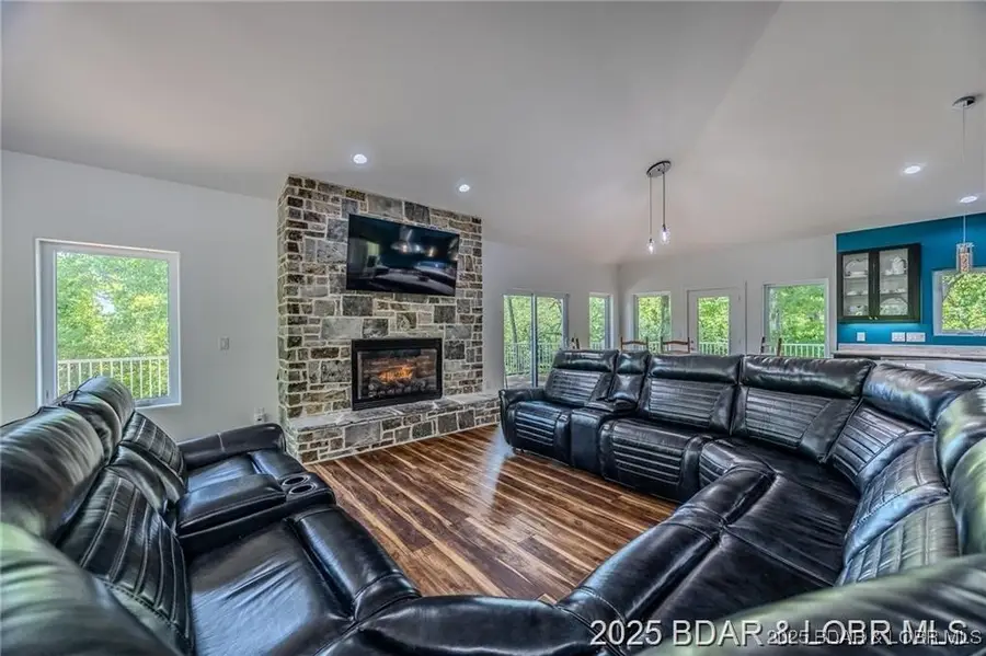 327 Big Cedar Drive, Camdenton, MO 65020 - Image #2