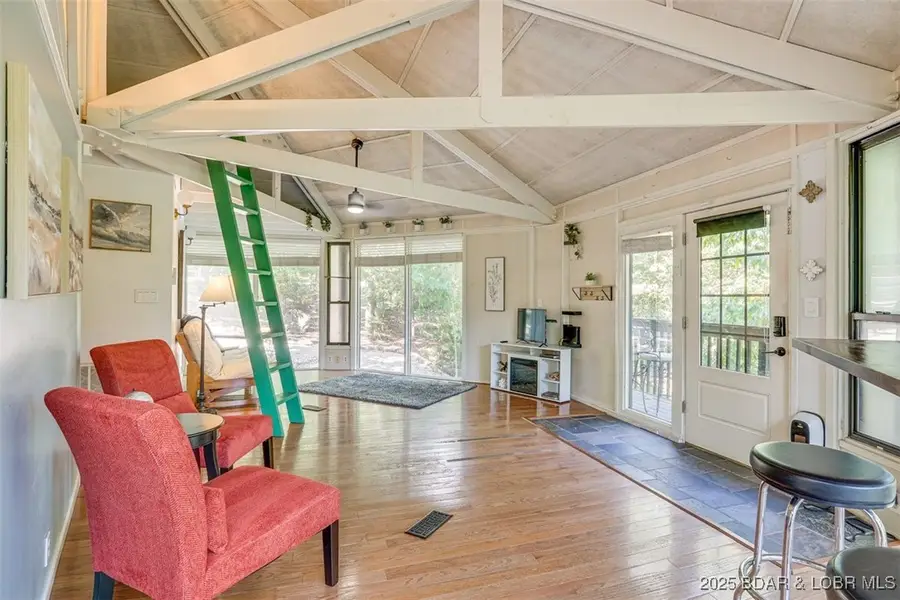 189 Cornett Drive, Village Of Four Seasons, MO 65049 - Image #3