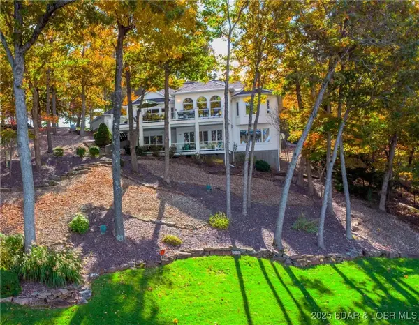 2974 Big Island Drive, Roach, MO 65787