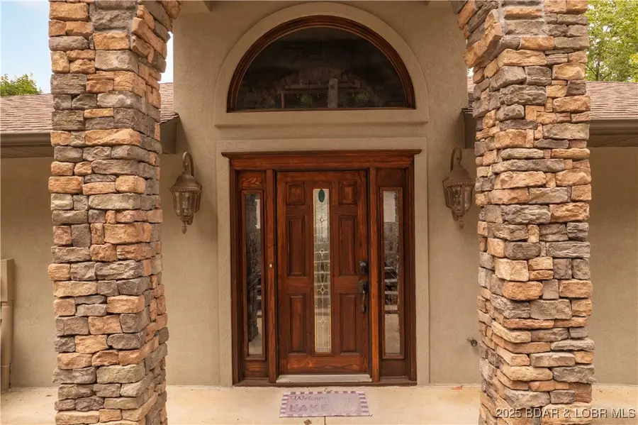 261 Shell Bay Circle, Linn Creek, MO 65052 - Image #3