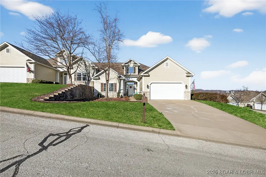 82 Southern Pine Lane, Lake Ozark, MO 65049 - Image #1