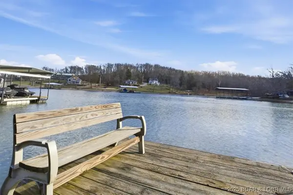 1326 Hollywood Drive, Edwards, MO 65326