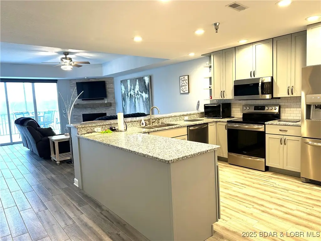 4800 Eagleview Drive #4101, Osage Beach, MO 65065 - Image #1