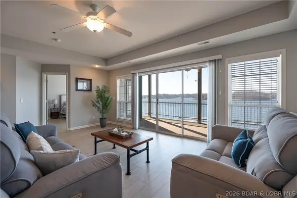 806 East Harbour Towne Drive #806E, Lake Ozark, MO 65049