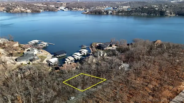 1541 Qunta Grande Drive, Sunrise Beach, MO 65079