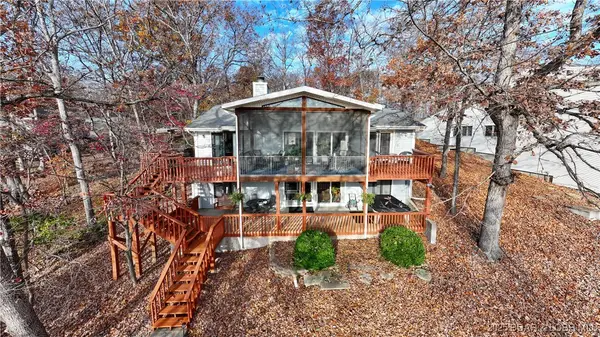 194 Woodhaven Circle, Lake Ozark, MO 65049