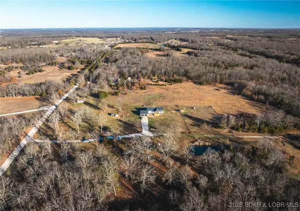 29900 Pelican Drive, Lebanon, MO 65536