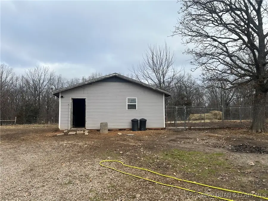 4534 Pyrmont Rd, Stover, MO 65078 - Image #2