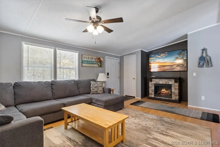 27420 Cross Lane Circle, Barnett, MO 65011 - Image #3