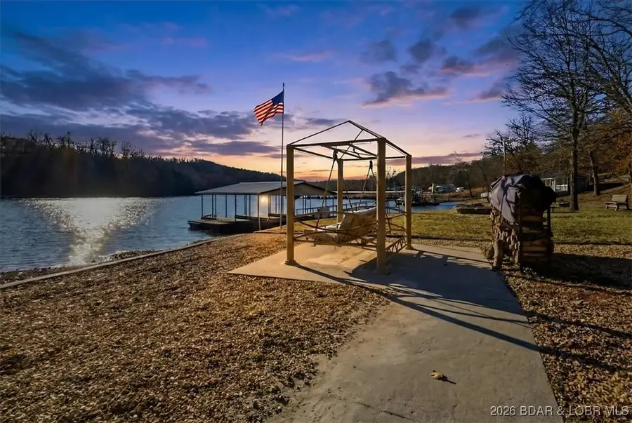 410 Nichol Road, Edwards, MO 65326 - Image #3