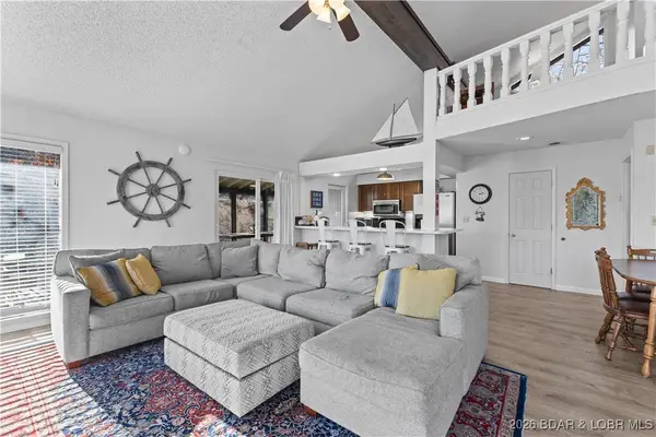 216 Bent Shadow Lane, Osage Beach, MO 65065