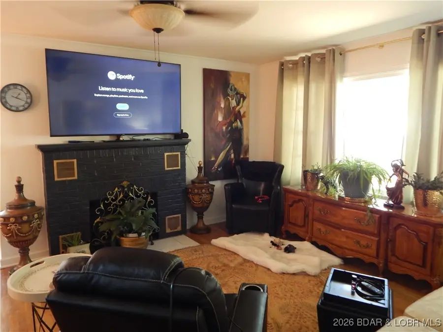 407 E. Newton Street, Eldon, MO 65026 - Image #2