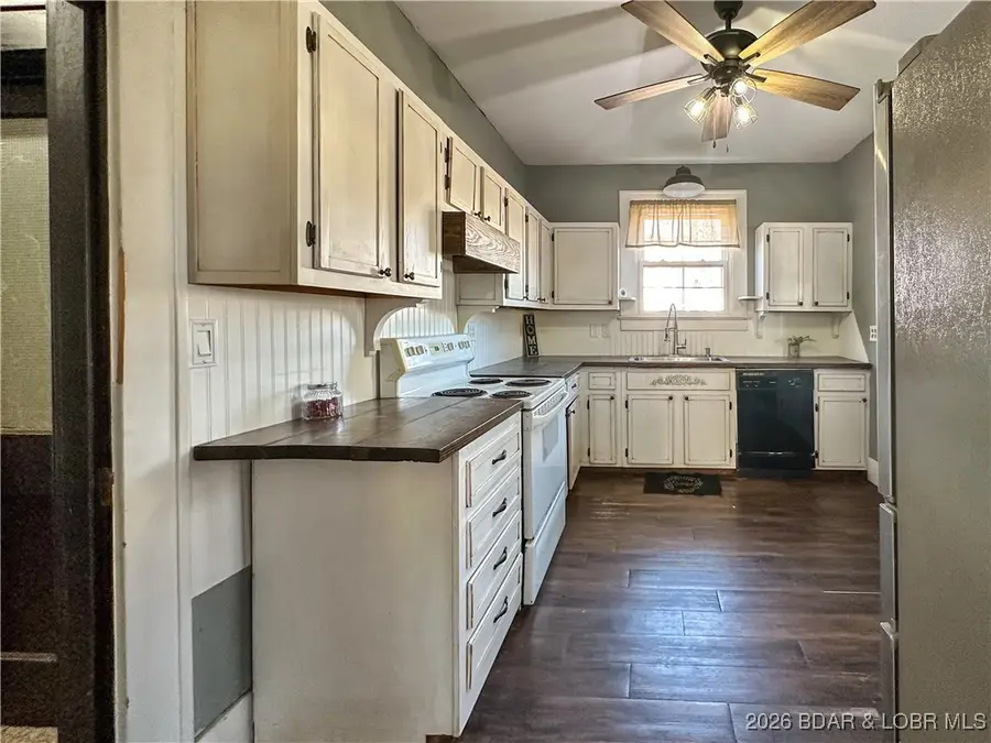 802 S Oak Street, California, MO 65018 - #3