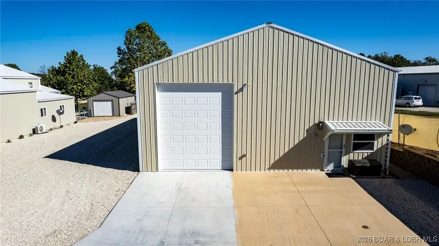 202 Hemi Lane, Laurie, MO 65038 - #2