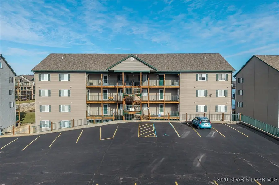 172 Cedar Glen Drive #4B, Camdenton, MO 65020 - Image #3