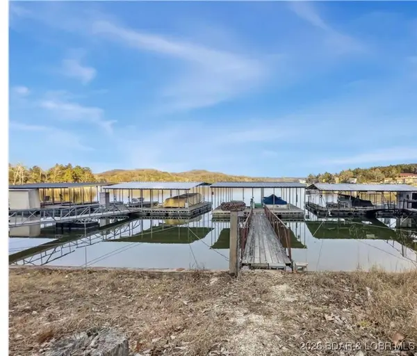 73 Oldham Drive, Roach, MO 65787