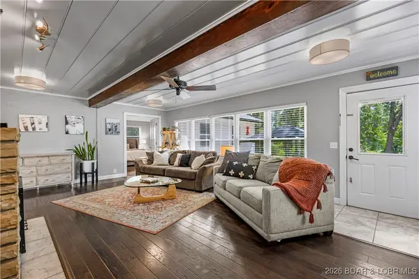 12 Golf Course Road, Eldon, MO 65026