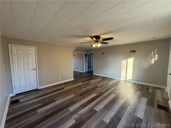 203 W Magnolia, Versailles, MO 65084